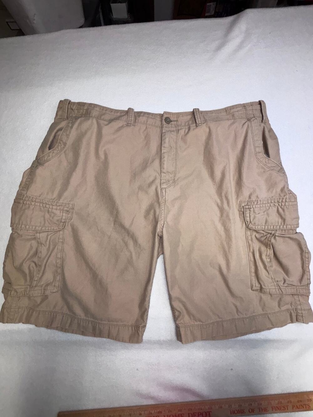ARIZONA JEAN COMPANY Men's Khaki Cargo Shorts Size 48 Cotton